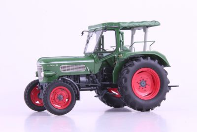 Fendt Farmer 3 S with Peko canopy