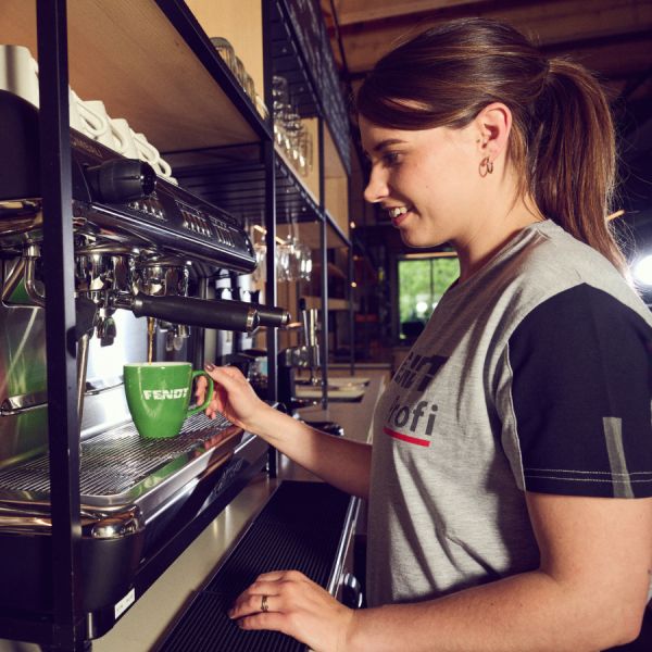 Fendt Business Mug – Hydrolack Coating 2 - Zoom 2