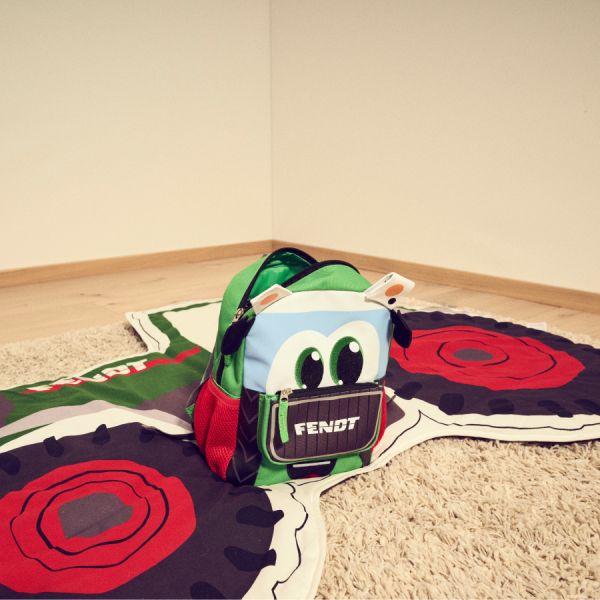 Fendt Toddler Backpack – Reflectors & Multiple Pockets 4