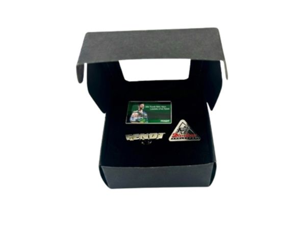 Fendt Pin Set - 3 Piece Collector’s Edition - Zoom 4