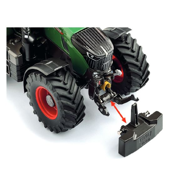 Fendt 832 Tractor 1:32 Scale Model 8 - Zoom 8